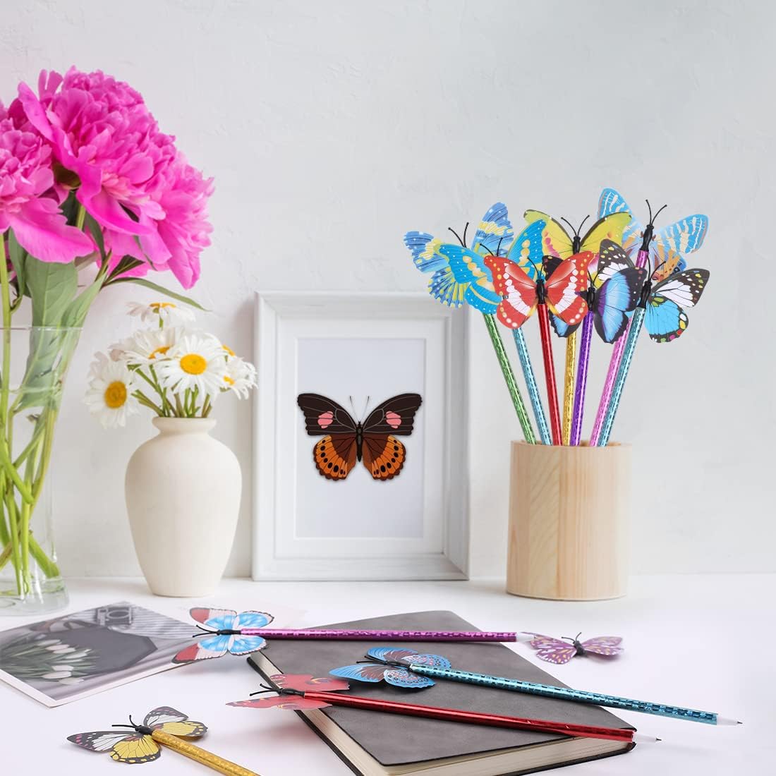 Leery 12 Pieces Butterfly Ballpoint Pens,0.5 mm Random Butterfly Black Ink Pens for School Office Supplies Home Decor Party Gift. (2D)
