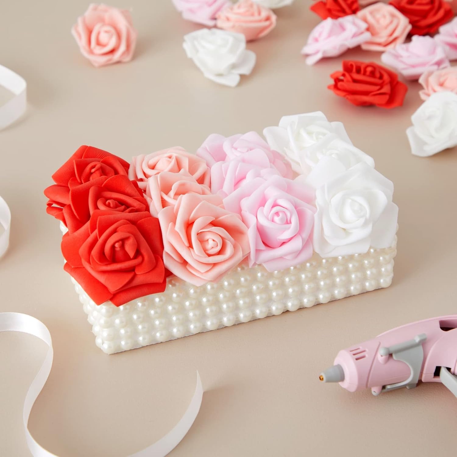 Amazon Com 人造玫瑰花頭 7 6 X 7 6 X 3 2 公分 4 種顏色 100 入 居家與廚房 Amazon Com 人造玫瑰花頭 7 6 X 7 6 X 3 2 公分 4 種顏色 100 入 居家與廚房