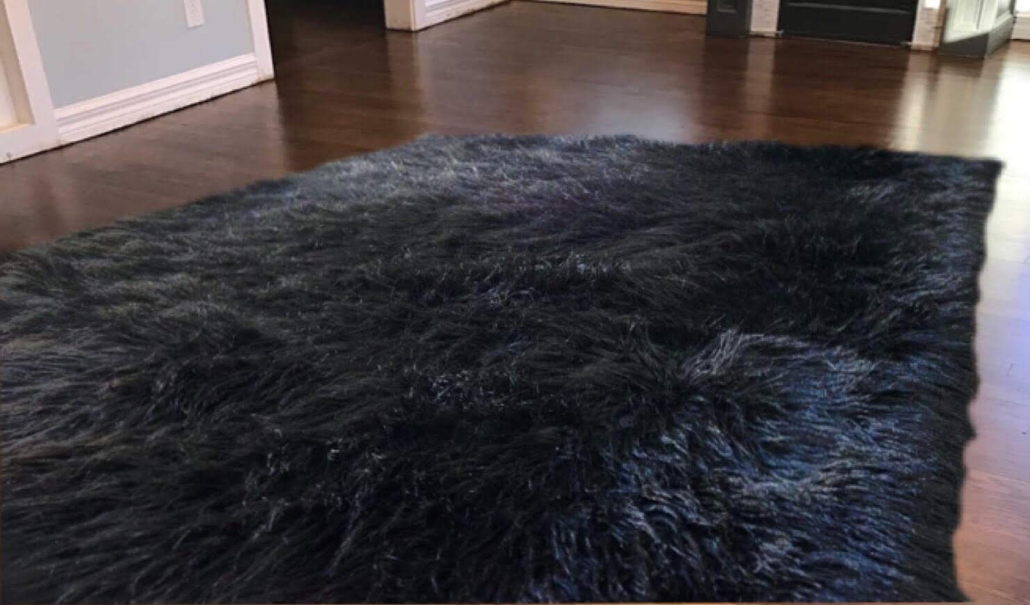 black and gray fur rug