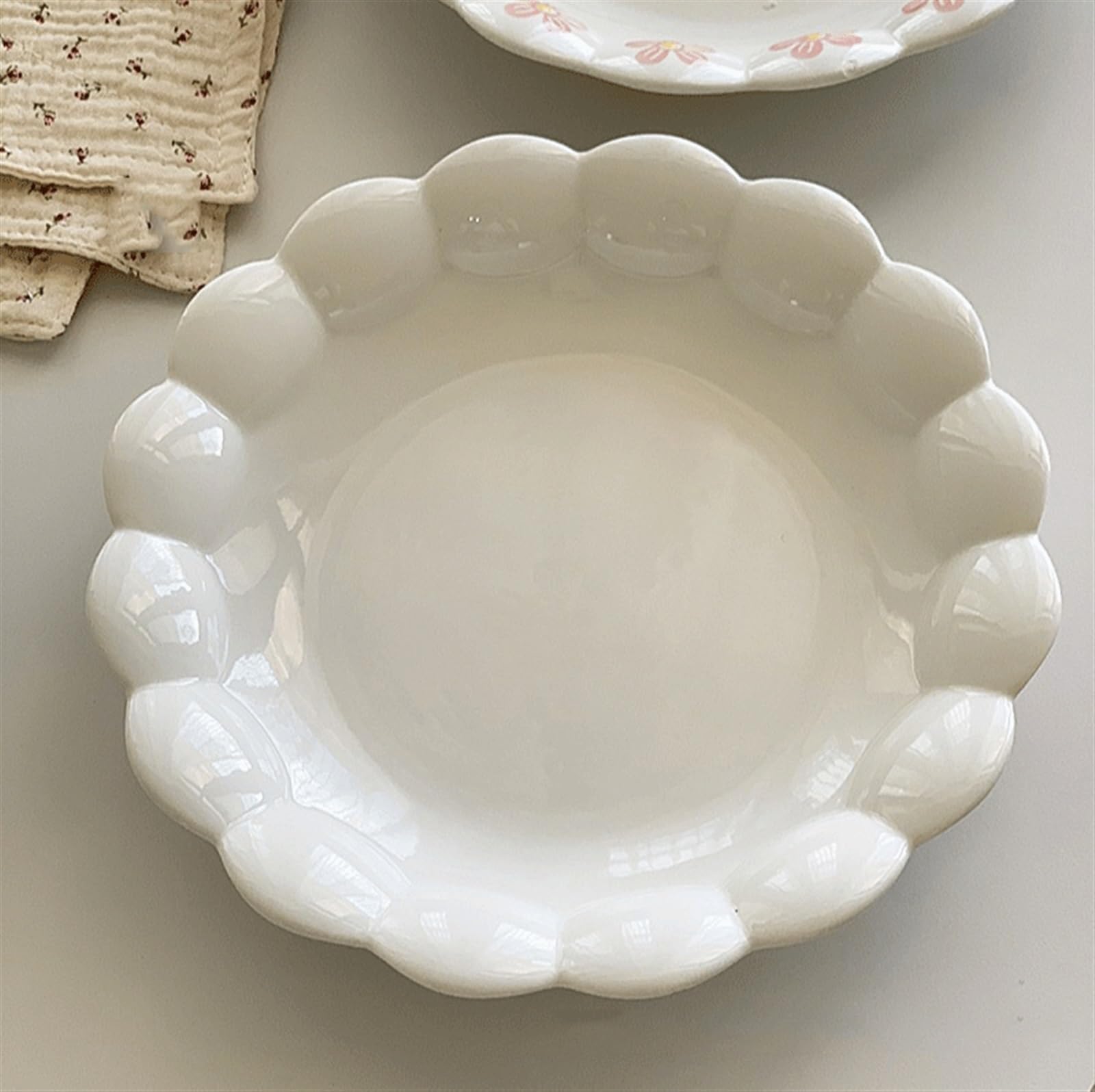 Talerze Deserowe Płatek krawędź płyta podszkliwna porcelana ceramiczna płytki talerz talerzyk deserowy sztućce 8 Cal Vintage tłoczony ażurowy Zastawa stołowa(2)