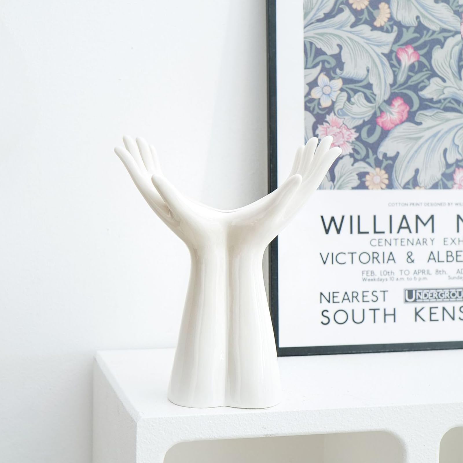 Jarrón de mano de cerámica – Florero de tamaño mediano para estantes, mesas y repisas – Elegante escultura de mano para entrada, sala de estar y decoración de estanterías 9