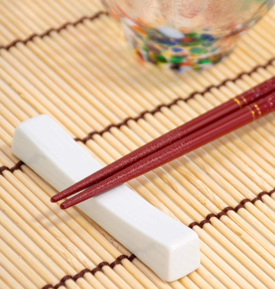 Kawai Japanese Wooden Chopsticks Reusable 2 Pairs in Gift Box, Nippon Scenery Sakura Gold Black and Red [ Made in Japan /Handcrafted ] — Amazon image 3
