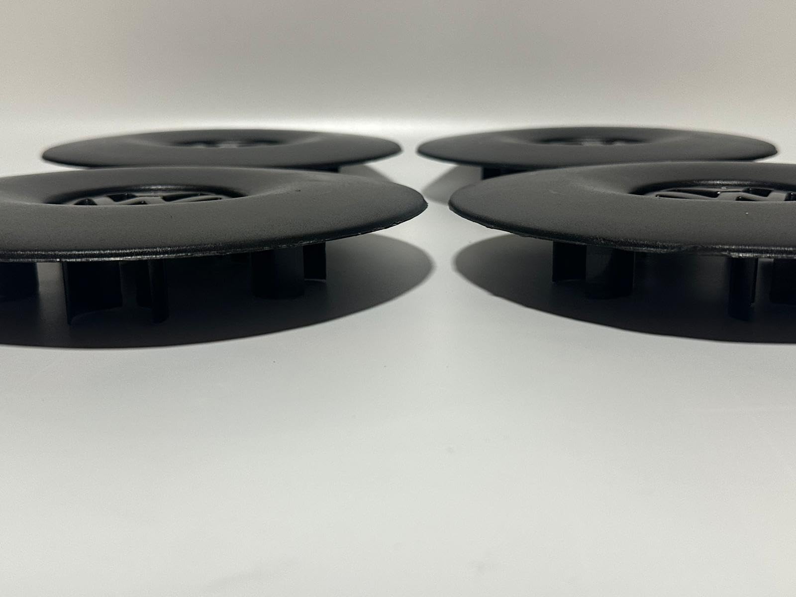 Set di 4 coprimozzi compatibili per Transporter T4-7D0 601 151