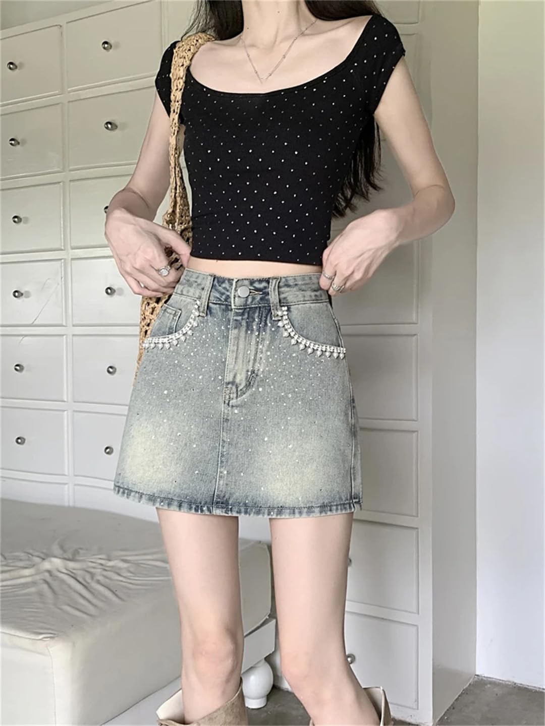 Minigonna corta da donna a vita alta tinta unita estiva in denim con diamanti