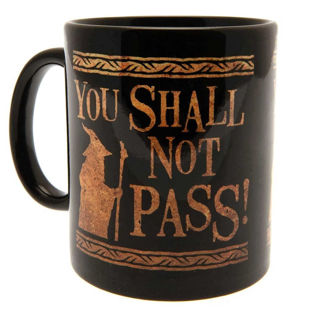 Der Herr der Ringe You Shall Not Pass Tasse – Keramik, schwarz/goldfarben, Uni, Fan-Merch