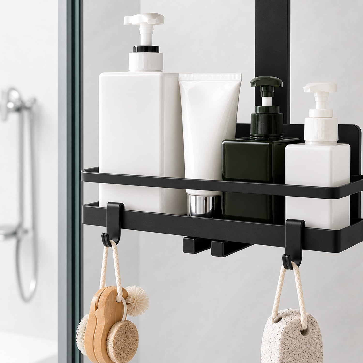 Étagère de Douche à Suspendre 2 Niveaux, Panier de Douche sans Perçage en Acier au Carbone, Hauteur 66 cm, avec 2 Ventouses et 4 Crochets, pour Porte de Douche jusqu’à 3 cm, Noir