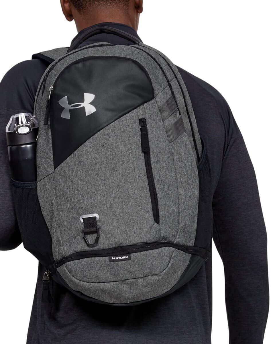 Under Armor Backpack Hustle 4.0, Water Resistant Sports Backpack with 26L Volume, Gym Bag, Under Armour Rucksack