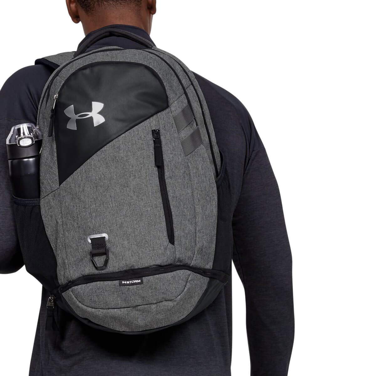 Under Armor Backpack Hustle 4.0, Water Resistant Sports Backpack with 26L Volume, Gym Bag, Under Armour Rucksack