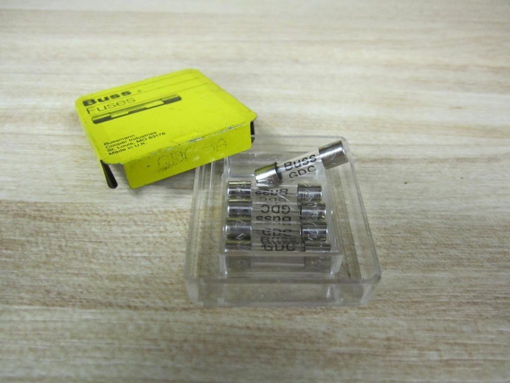 Fusible 5A temporisé Bussman BP/Gdc-5 a 5x20mm tube de verre 2 fils pour circuit électronique