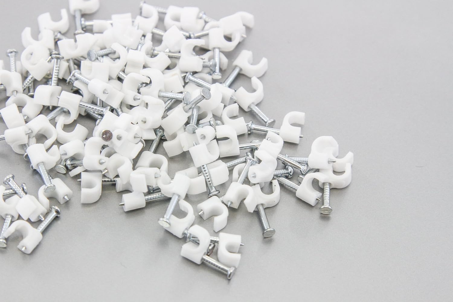 (4 MM,100pcs) Wire Fastener Organizer Circle Cable Clip Tie Holder Protector with Metal Nail for Cable Management, Cord Organizer, Round Wire Clamp for Hanging Cable Fitting on Wall, White Color