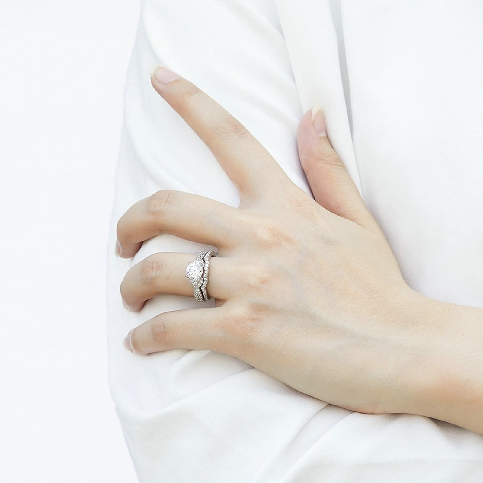 Damenringe aus Sterlingsilber, Entspannungsgeschenke für Frauen, kreuzgedrehtes Sterlingsilber mit Zirkonia