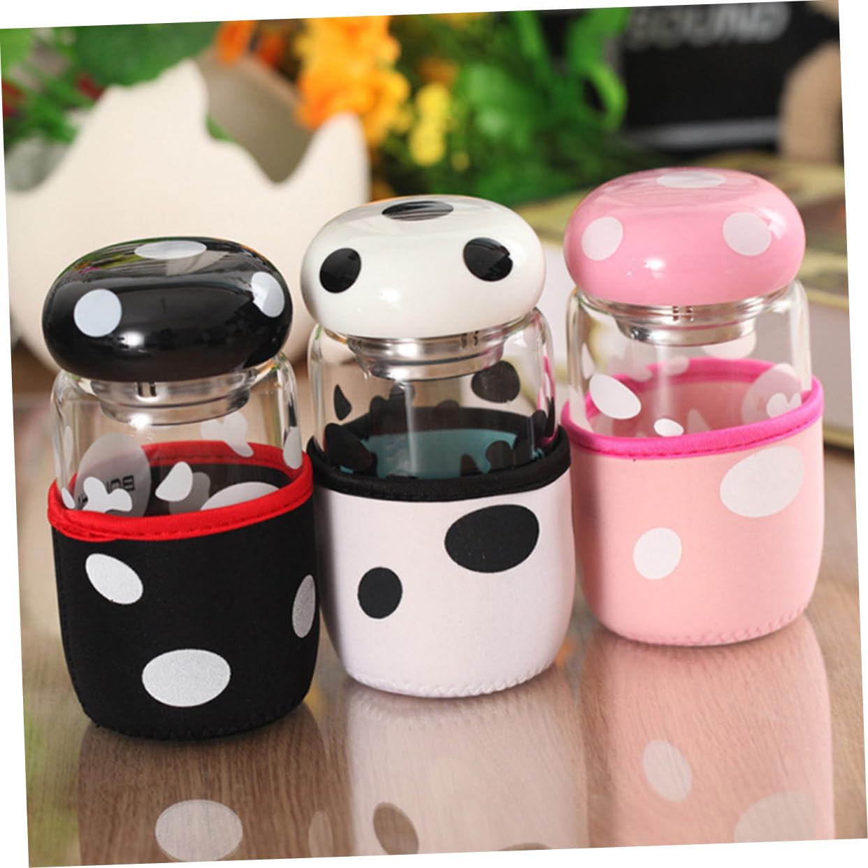 HOLIDYOYO Elegant Glass Cup 300ml Capacity Lid and Strainer Leakproof Heat Resistant for Lovers
