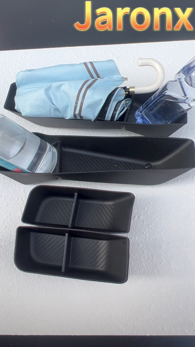 Tesla Model S 1/18サイズ　手のひら二つ分 スポーツカートイ Tesla Model S 1/18サイズ 手のひら二つ分 スポーツカートイ Tesla Model S