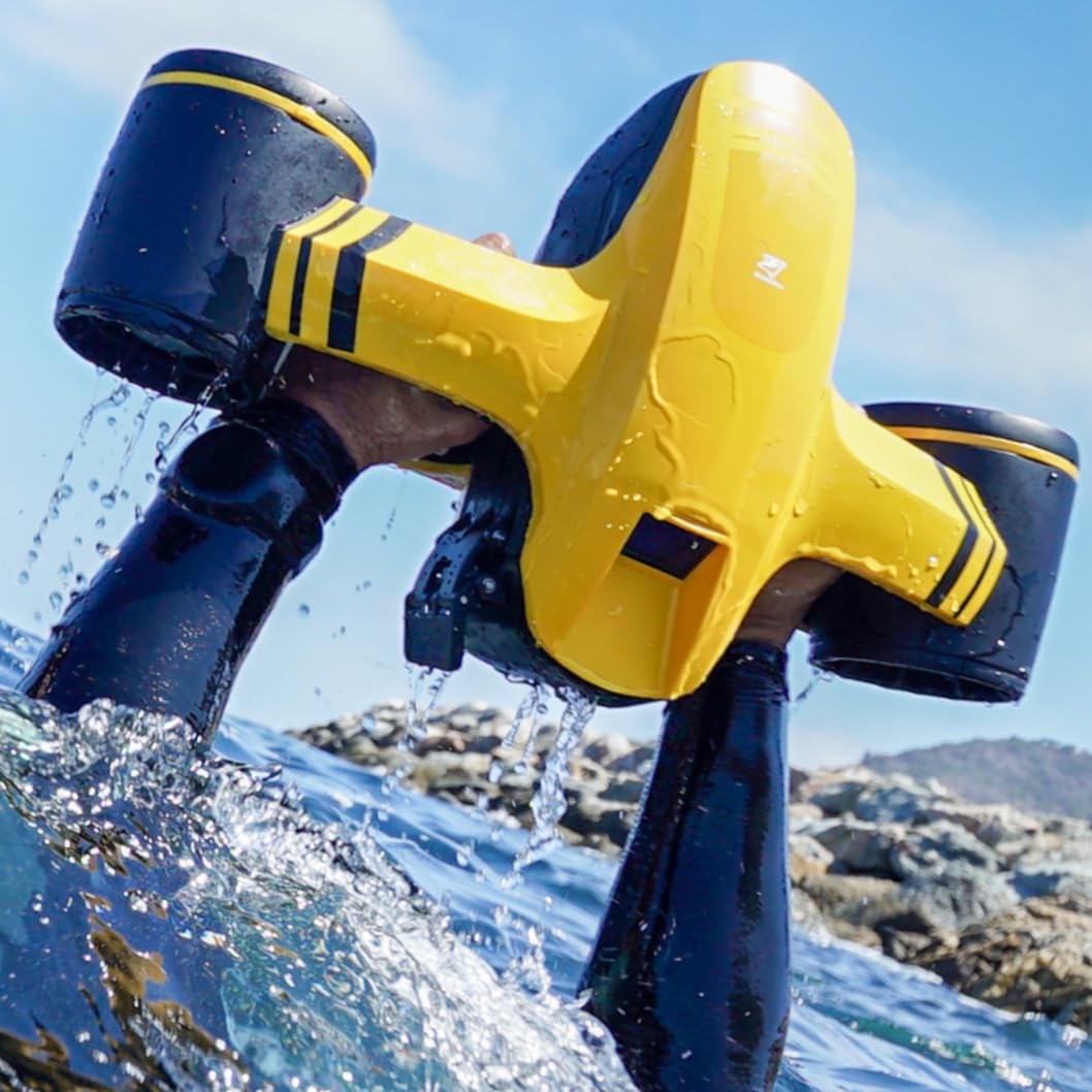 ROBOSEA Seaflyer Seascooter 800W Underwater Scooter 100ft Depth Water Propellers Diving Equipment for Swimming Pool Sea