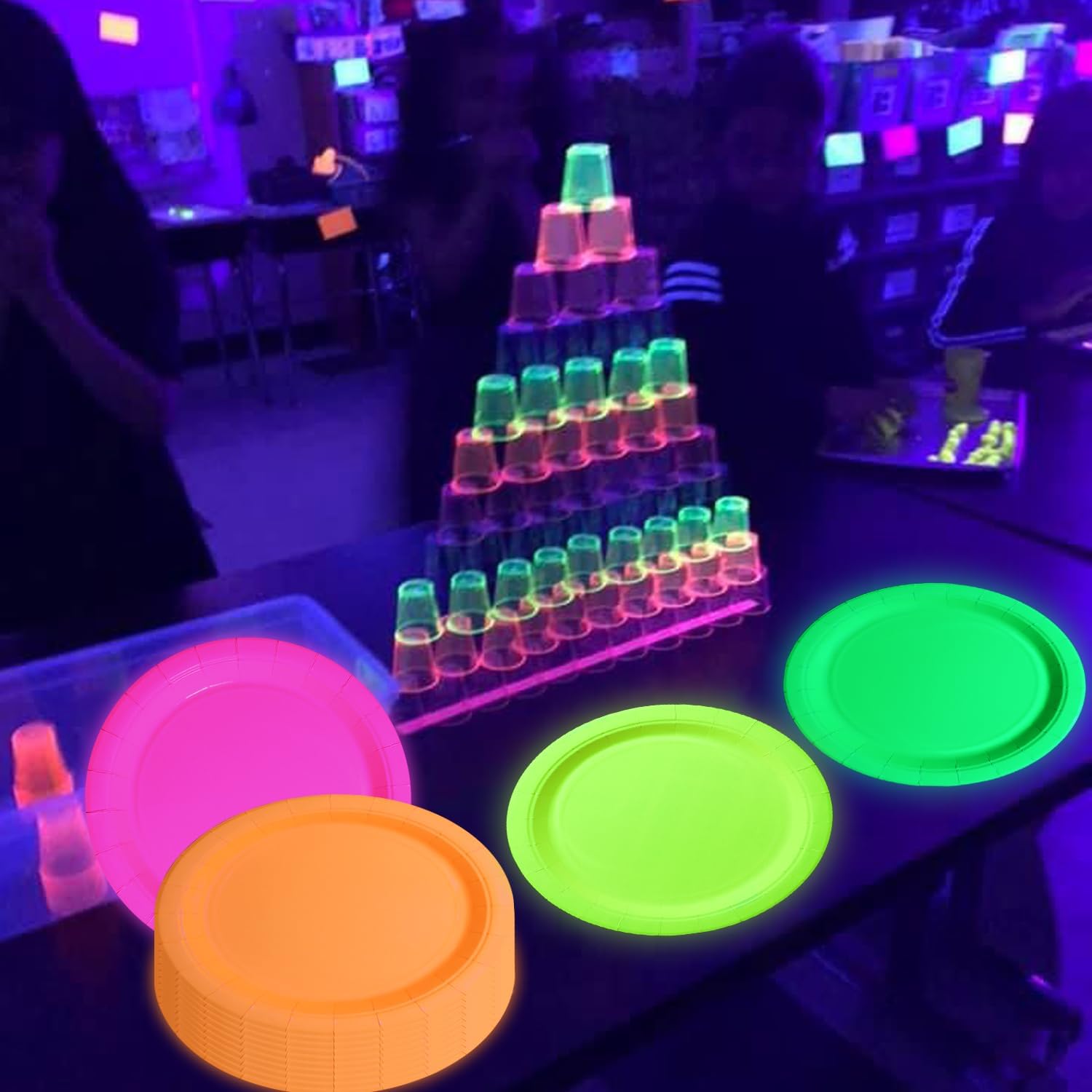 100 PC Glow dans l'obscurité Fournitures de fête au néon, plaques d'anniversaire au néon de 5 couleurs pour les décorations de fête Halloween Glow