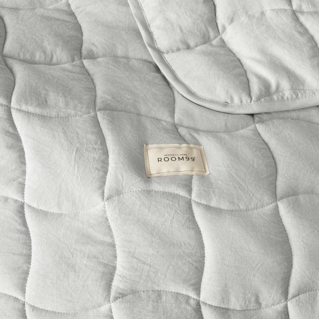 ROOM99 Marshmallow Elegante copriletto in grigio chiaro, 220 x 240 cm