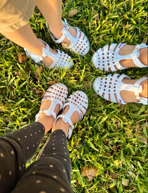 Unisex Adult Plastic Sandals – Lightweight, Waterproof, Adjustable Buckle Strap, Non-Slip Sole – Casual Outdoor and Indoor Footwear wide sandals3