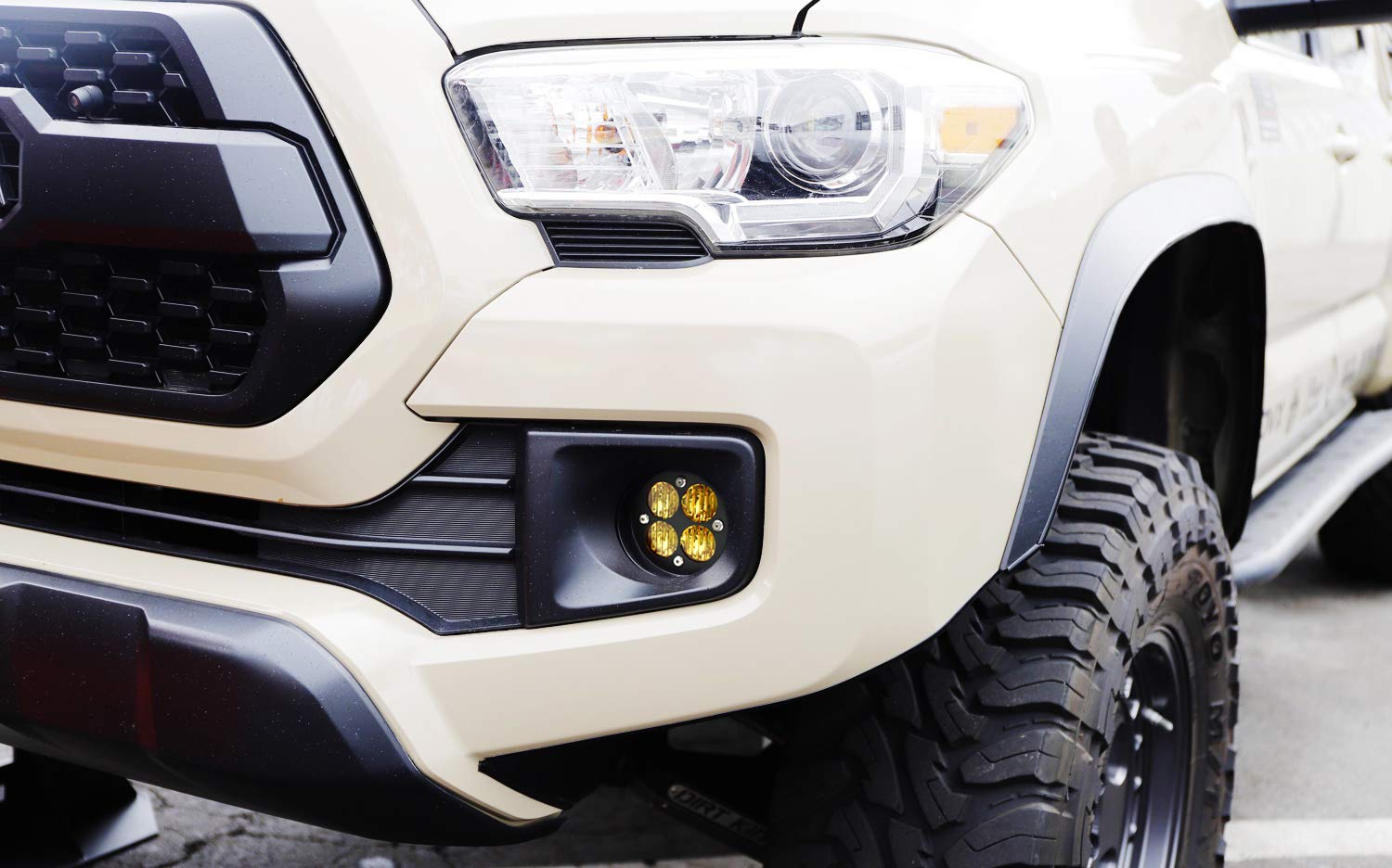 iJDMTOY Kit de luz antiniebla de haz de inundación SAE de alta potencia de  24 W con soportes de montaje integrados compatibles con Toyota Tacoma  Tundra 4Runner, etc : Todo lo demás - Amazon.com