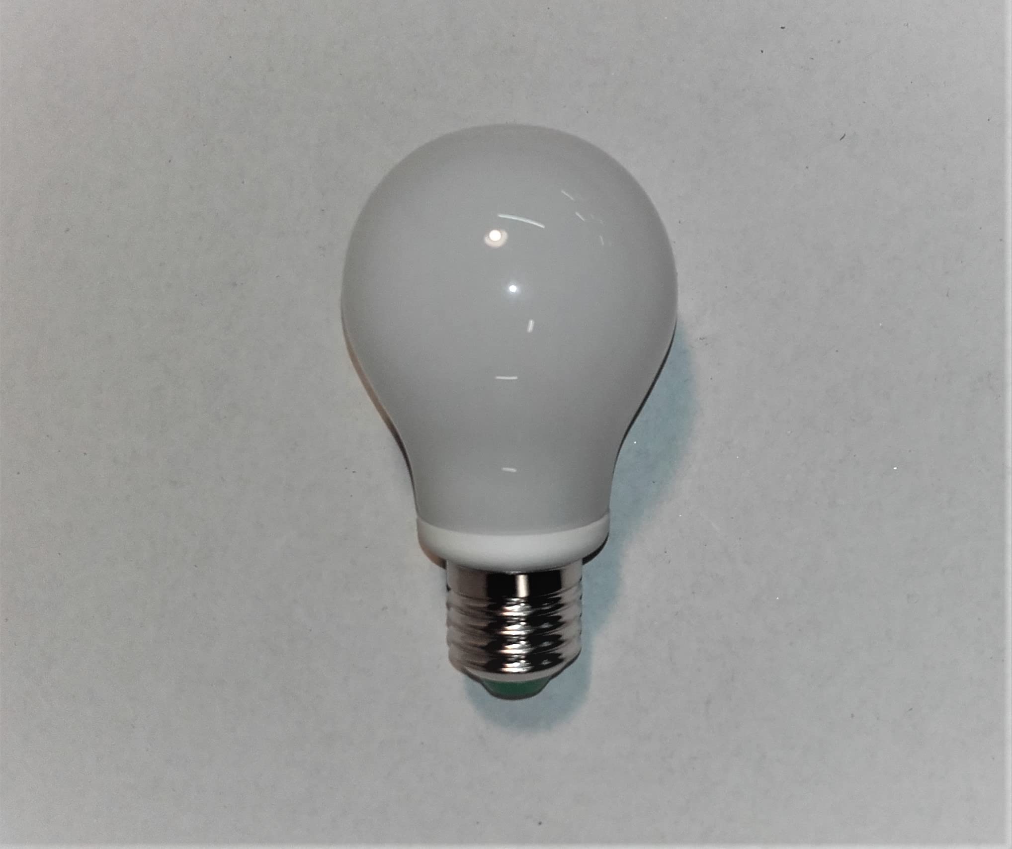 MEGAMAN _ Bulb _ LAMP Classic A60 360E / E27 / 5.5W / 470LM