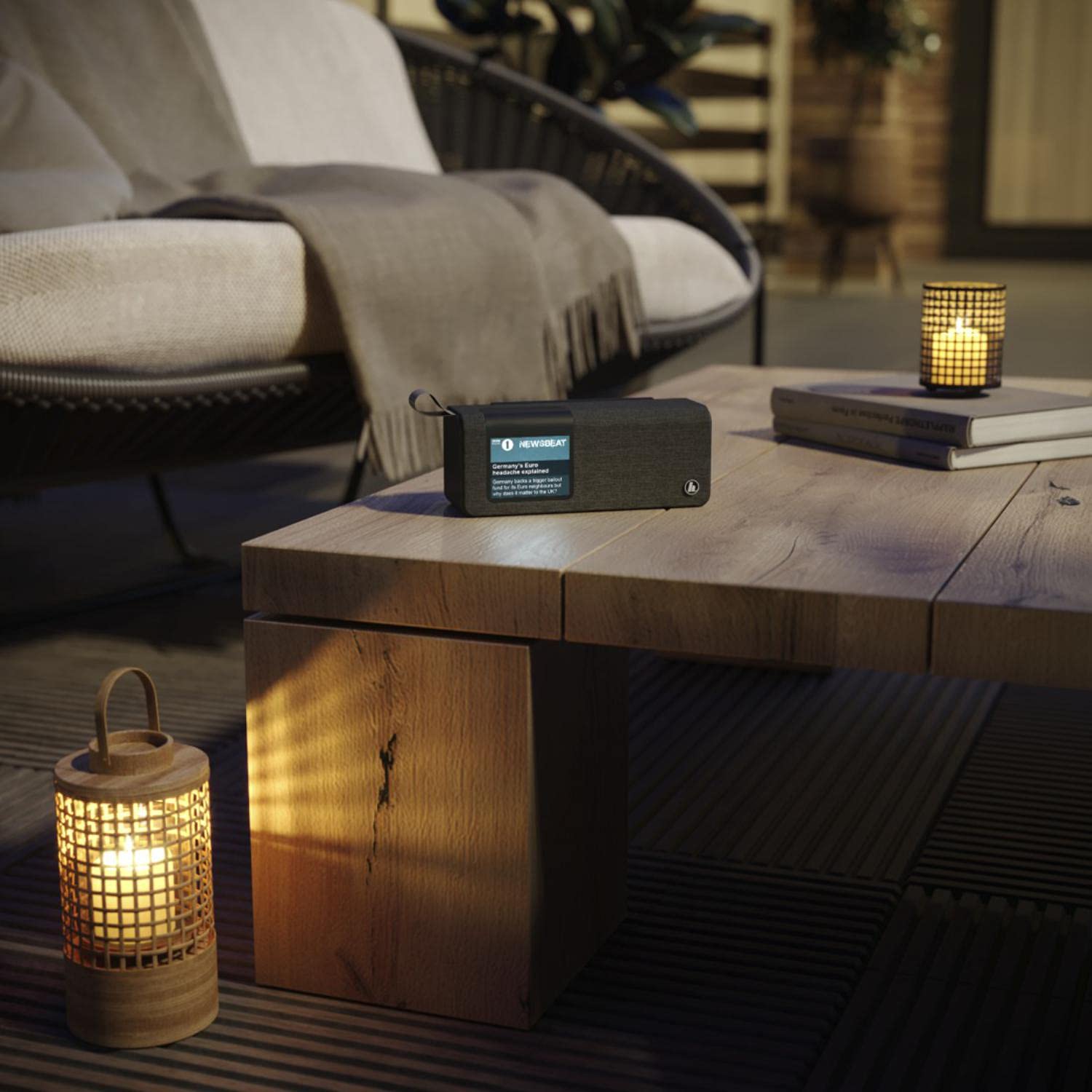 Hama Radio Internet DAB/DAB+ 'DR200BT' (Radio Numérique FM Portable, Haut-Parleur Bluetooth Rechargeable USB-C, Écran Couleur, Entrée AUX, Minuteur, 30 Présélections, 8h d'Écoute) Noir