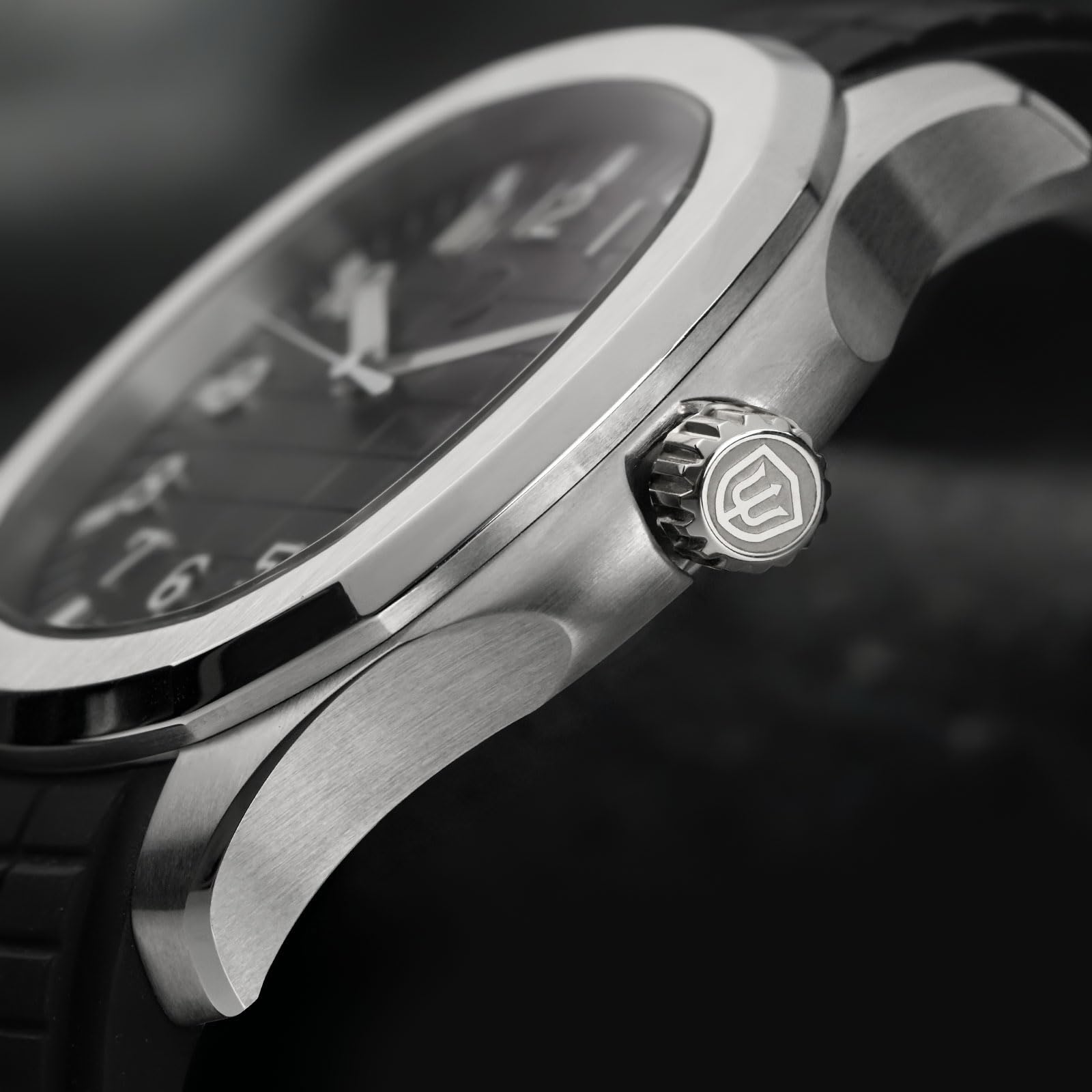 Watchdives – Montre de terrain pour homme 38 mm – WD008 VH31 – Quartz à balayage lisse, cristal saphir, lumineuse, résistante à l'eau jusqu'à 100 m, montre décontractée pour tous les jours