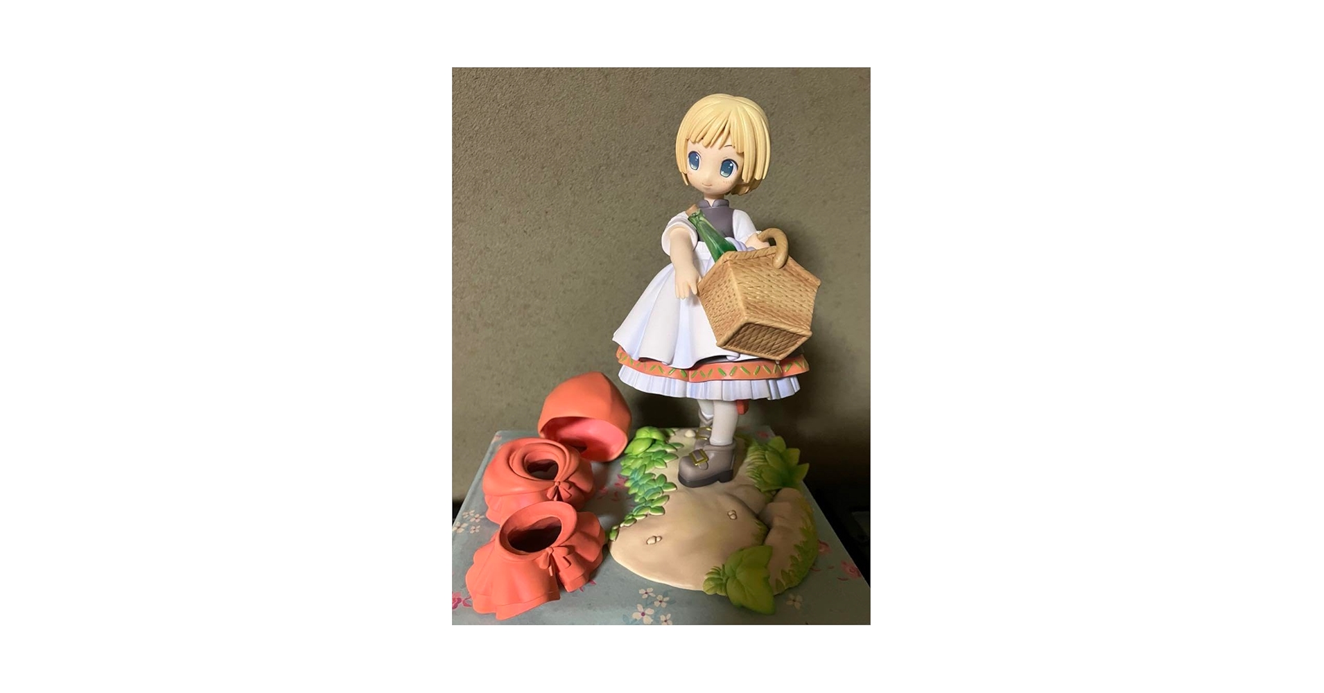 POP WONDERLAND 赤ずきん 1/8 完成品 フィギュア Amazon | 1/8 PVCフィギュア POP WONDERLAND 「赤ずきん