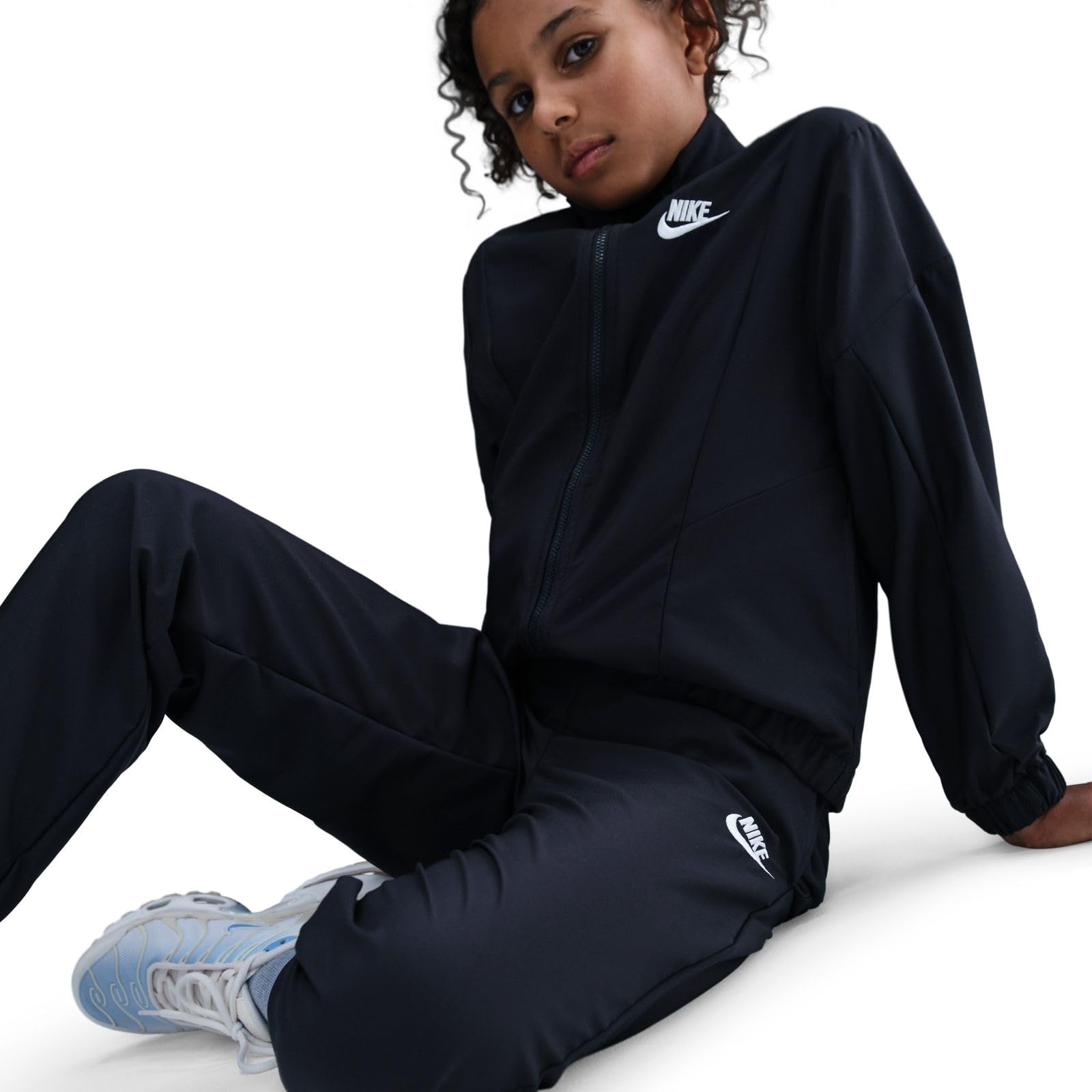 Nike Sportswear Web-Trainingsanzug für ältere Kinder, HQ9314