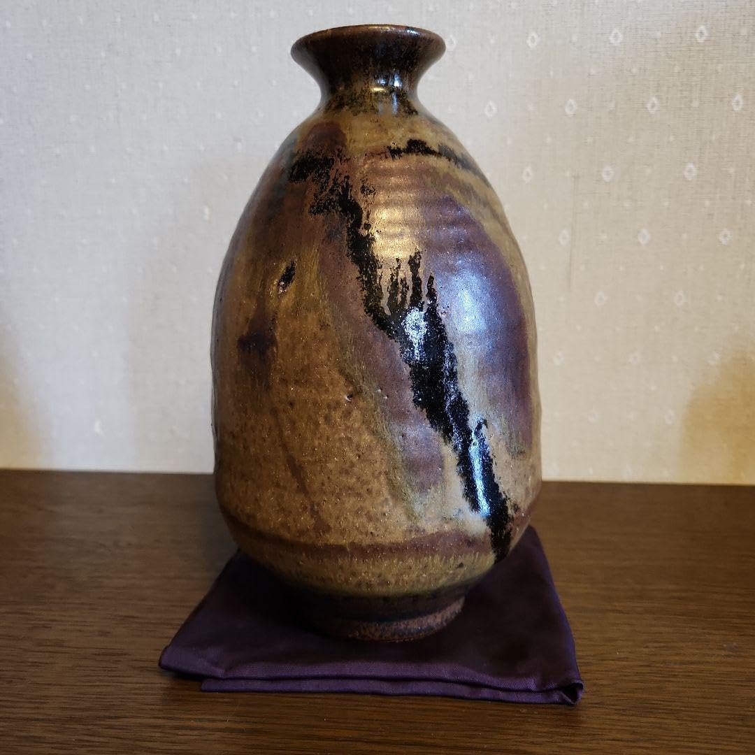 高橋直右衛門 油滴天目 平茶碗 道灌窯 共箱付き 木の葉天目 骨董 高橋直右衛門 油滴天目 平茶碗 道灌窯 共箱付き 木の葉天目 骨董