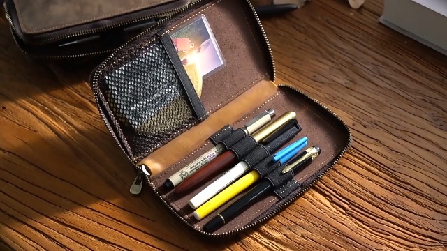 Amazon | ペンケース 本革 筆箱 大容量 大人 万年筆 収納 ケース