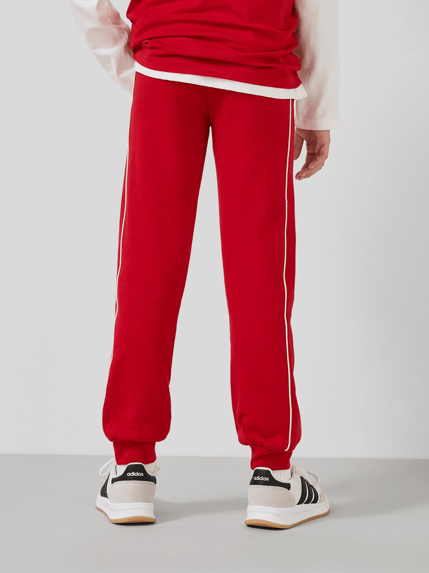 FC Bayern München | Sweatpant Essentials | Kinder | Rot