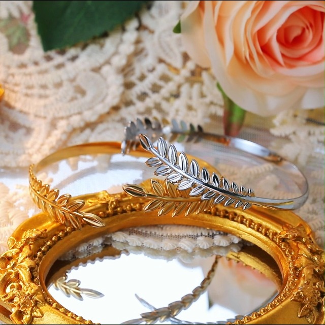 VASSAGO Braccialetto da donna con fiore della vita, in acciaio inox, scavato, fatto a mano, geometria, regolabile, colorato, fiore della vita, corda intrecciata, gioiello con perline, Misura unica