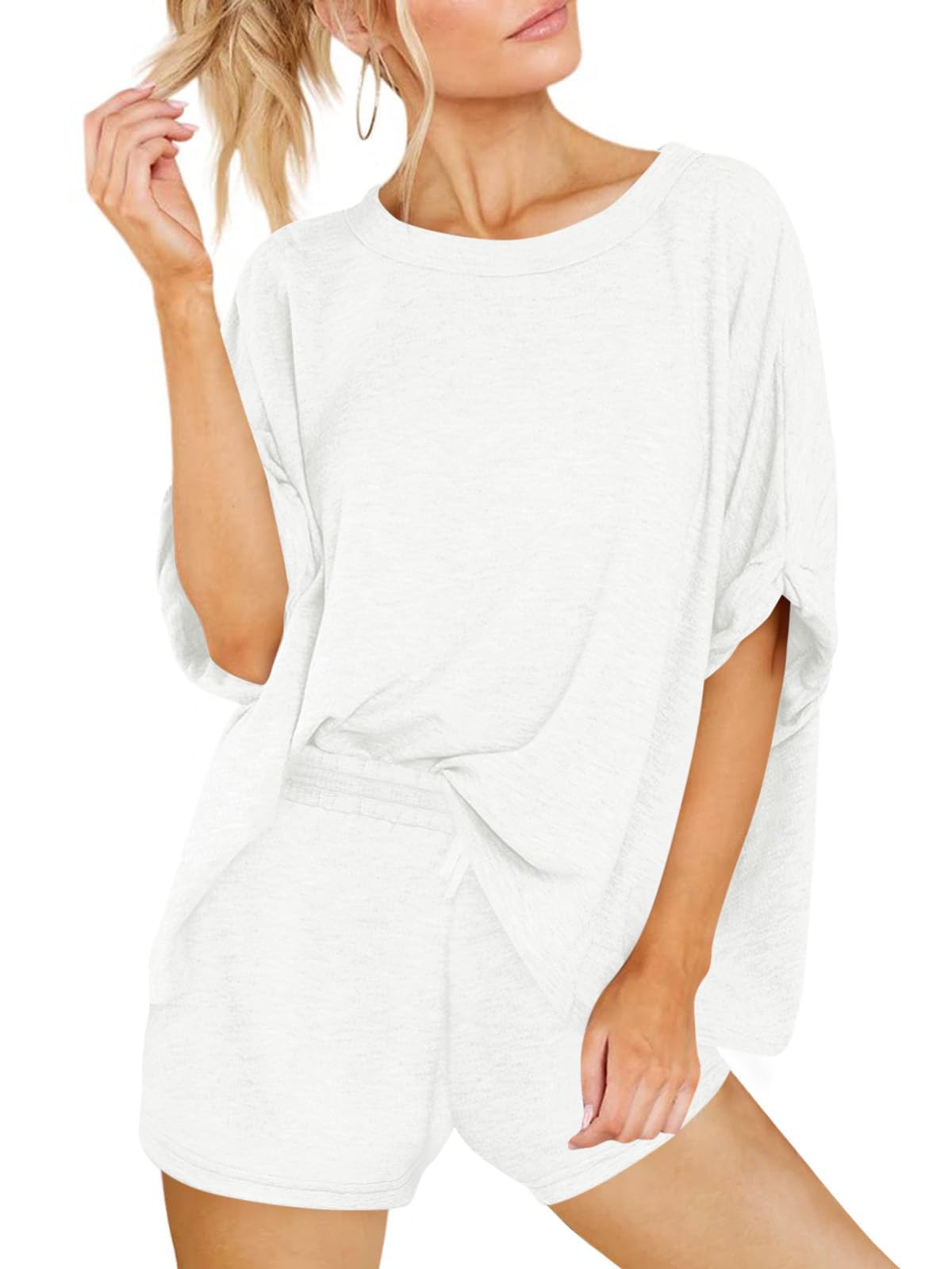Tankaneo Ensemble 2 pièces pour femme - Haut surdimensionné à manches courtes et short avec cordon de serrage - Tenue d'été 2 pièces