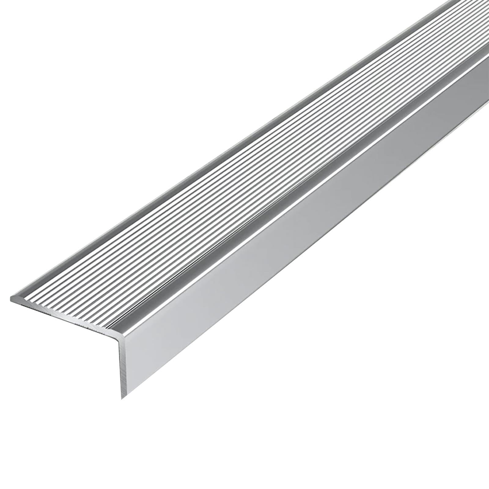 Elastyczne gumowe bieżniki, aluminiowe wykończenie krawędzi schodów