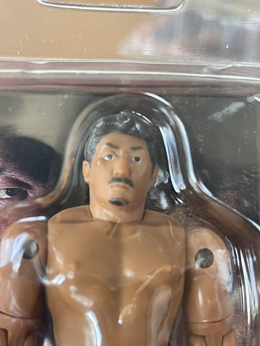 Amazon.co.jp: 前田日明ヒゲ有りレア/フィギュア可動/新日本