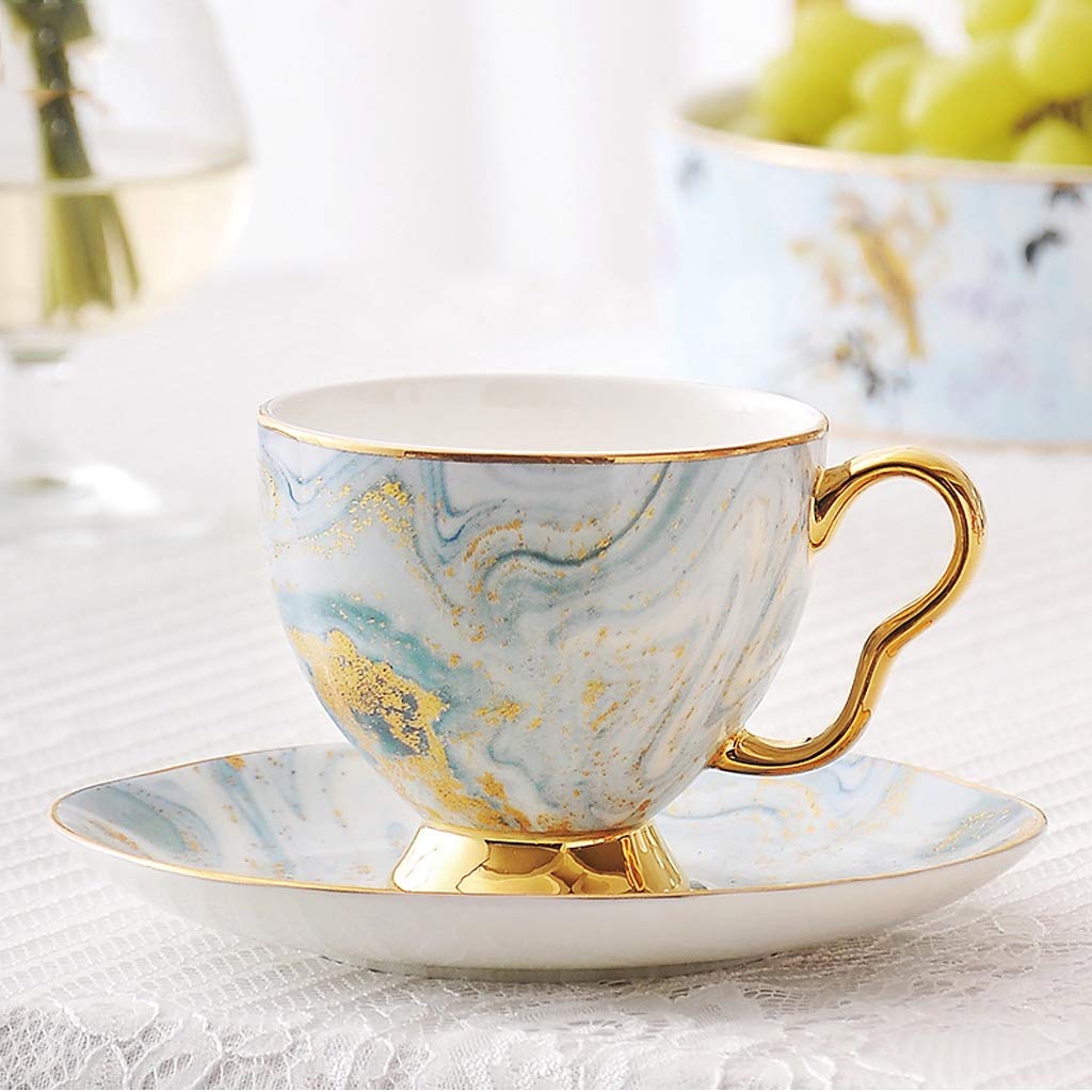 Filiżanki do espresso Styl europejski Mały luksusowy Wysokiej klasy zestaw filiżanek i spodków do kawy z porcelany kostnej Angielska ceramiczna filiżanka do herbaty kwiatowej 200 ml Zestaw do podwiec