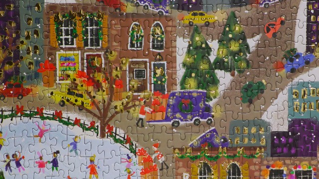 Amazon.com: Galison Presentville 500 Piece Holiday Foil Puzzle