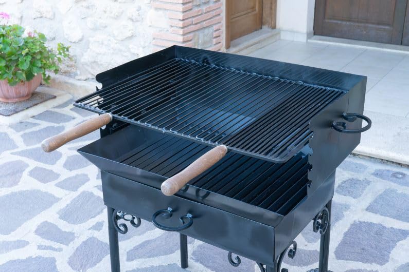Barbecue in ferro battuto Zincato con griglia grande cm 70x50 a legna o carbonella MADE IN ITALY artigianale SUPER ROBUSTO