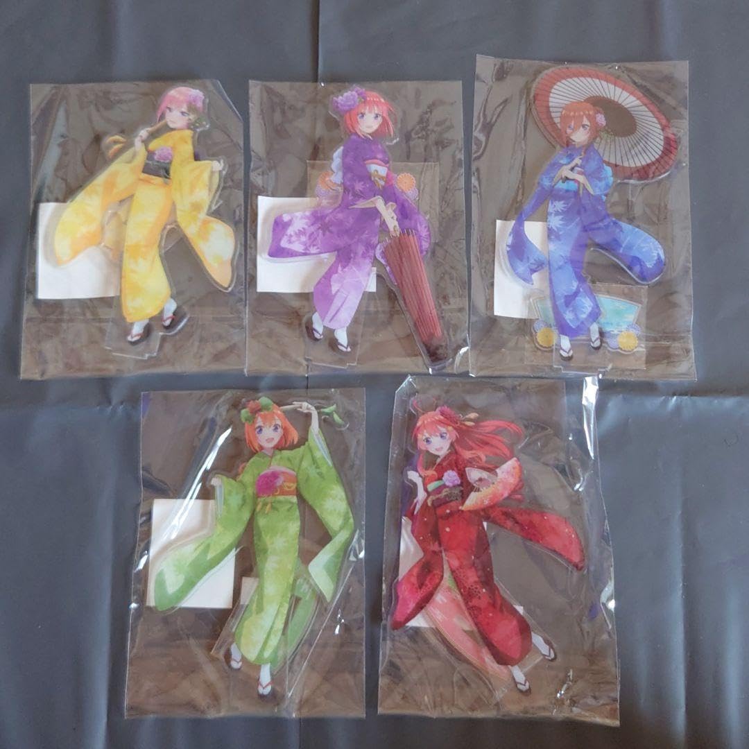 Amazon.co.jp: 五等分の花嫁 きものガール アクリルスタンド : おもちゃ