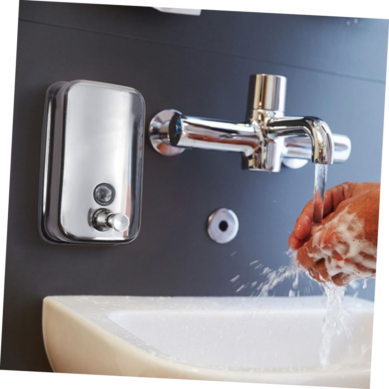 Dispenser Montaggio di Liquido da Acciaio Inossidabile in Sapone e Parete Murale 800ml Ricaricabile Design Finitura Argento per Bagno Domestico