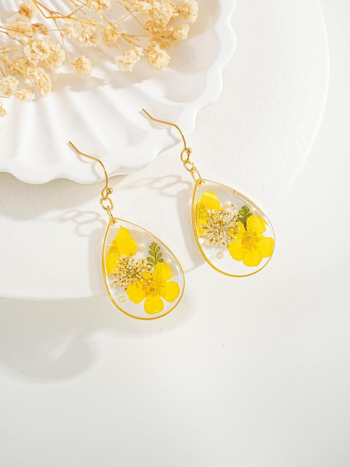 Real Flower Earrings for Women, Christmas Jewelry Gifts, Handmade with Delicate Pressed Flowers, Meaningful and Elegant Present for Her, Boho Nature-Inspired Earrings