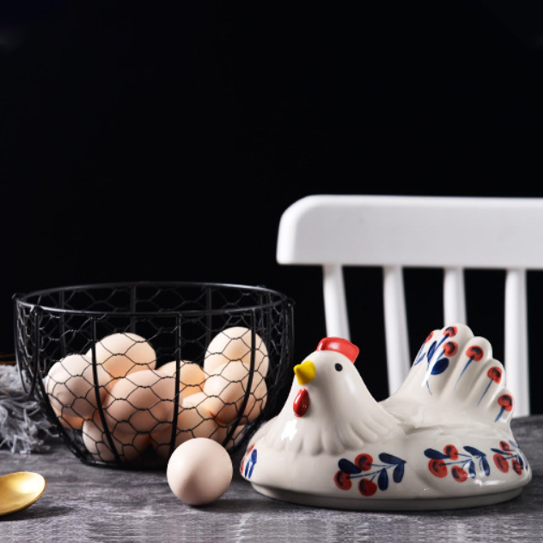Soporte de huevo de gallina de cerámica, cesta de alambre hueco con base no deslizante y tapa, organizador de encimera para recoger huevos frescos