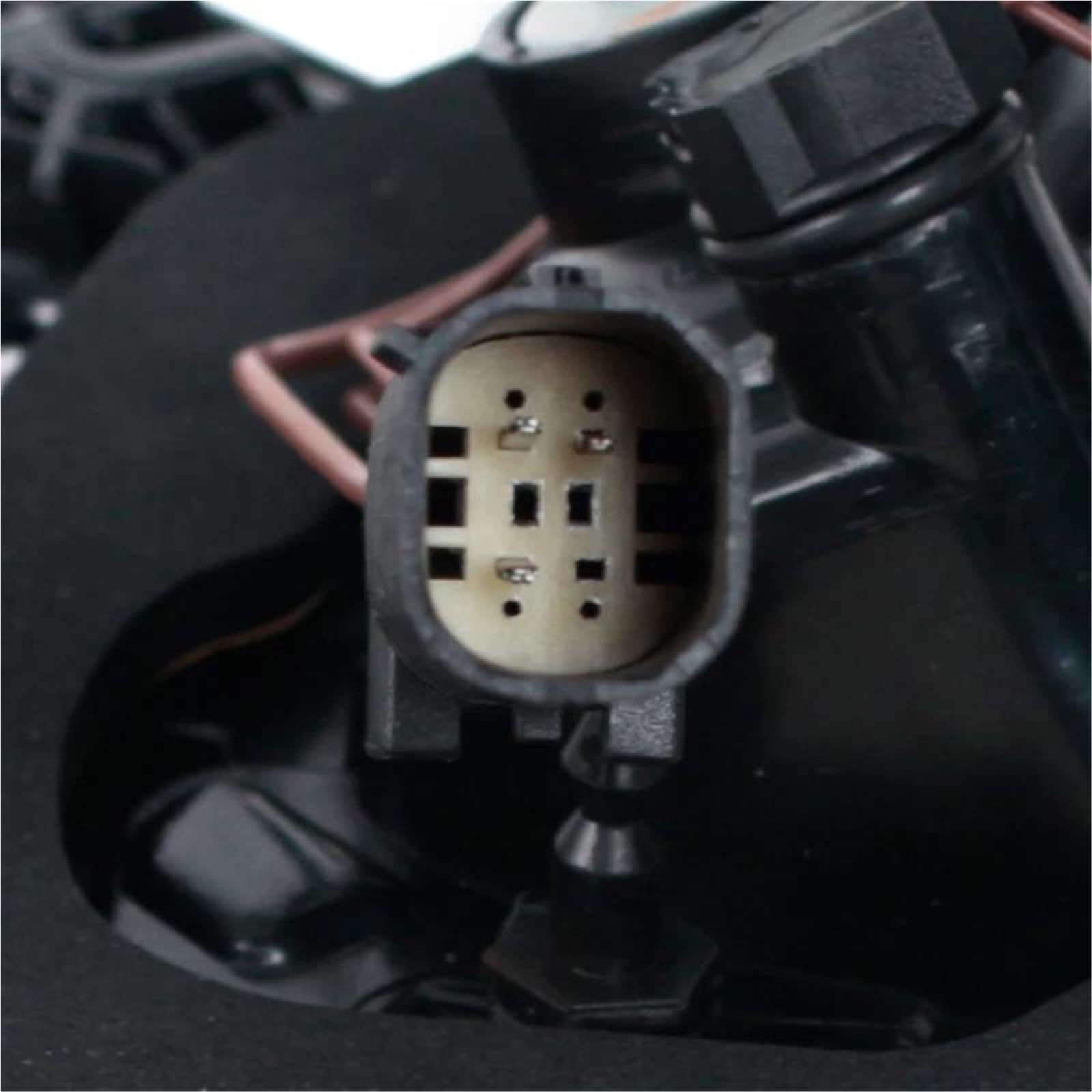 Piloto Trasero Luz Trasera Luces Traseras Piloto Trasero Para Ford Para Kuga 2017 2018 2019 Para Focus Sedan Luz Antiniebla, Luz De Freno Y Luz De Señalización(Interior izquierdo)