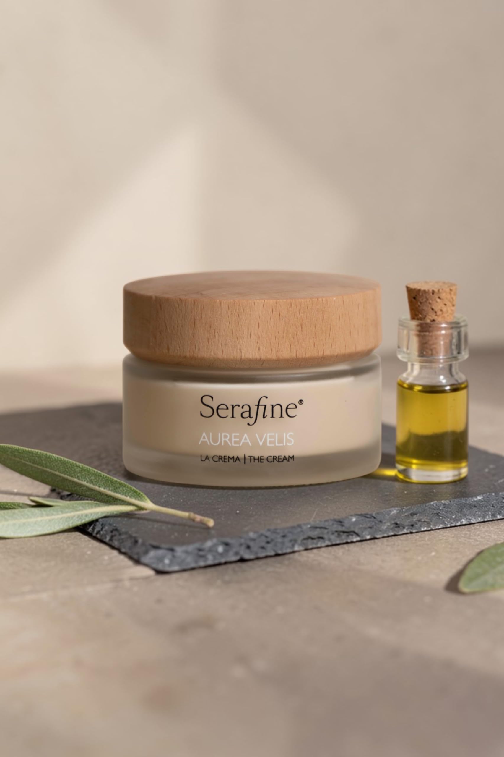 Serafine Crema Viso Rigenerante con Vitamina C, 50ml, Idratante e Illuminante, Aloe Vera e Burro di Karité, per Tutti i Tipi di Pelle