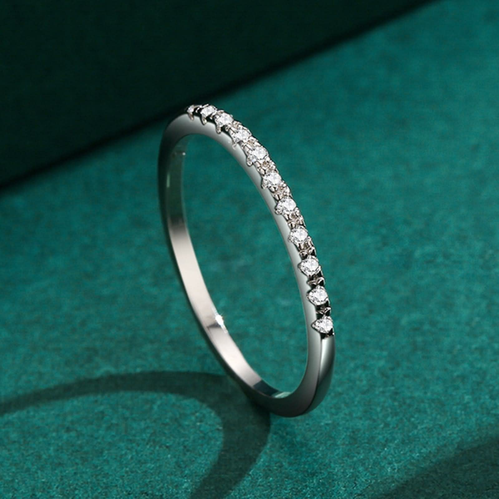 Anillo para mujer, diseño fino y apilable, con diamantes redondos de laboratorio, oro blanco de 18 quilates, talla 47 (15,0)
