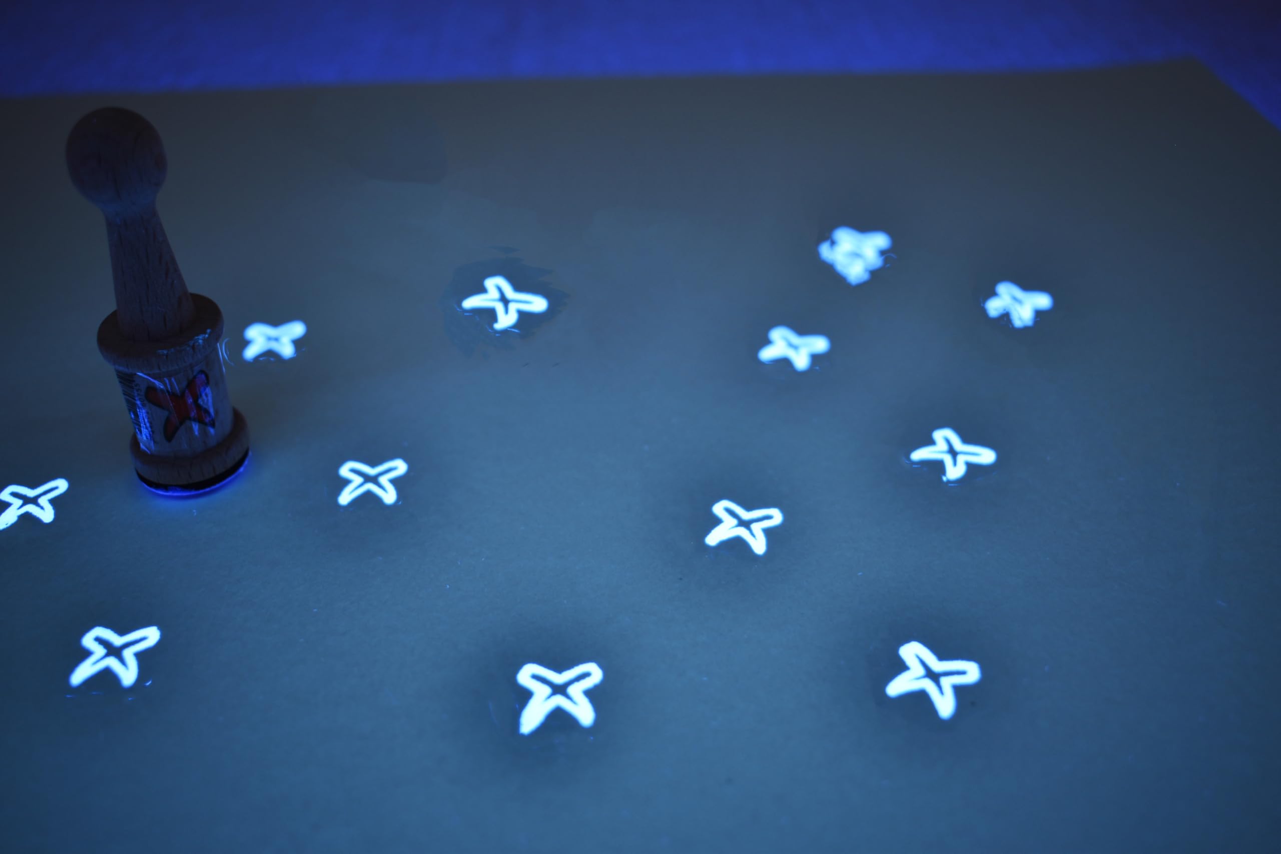 Amazon.com: Opticz UV Blacklight Reactive Invisible Blue Ink