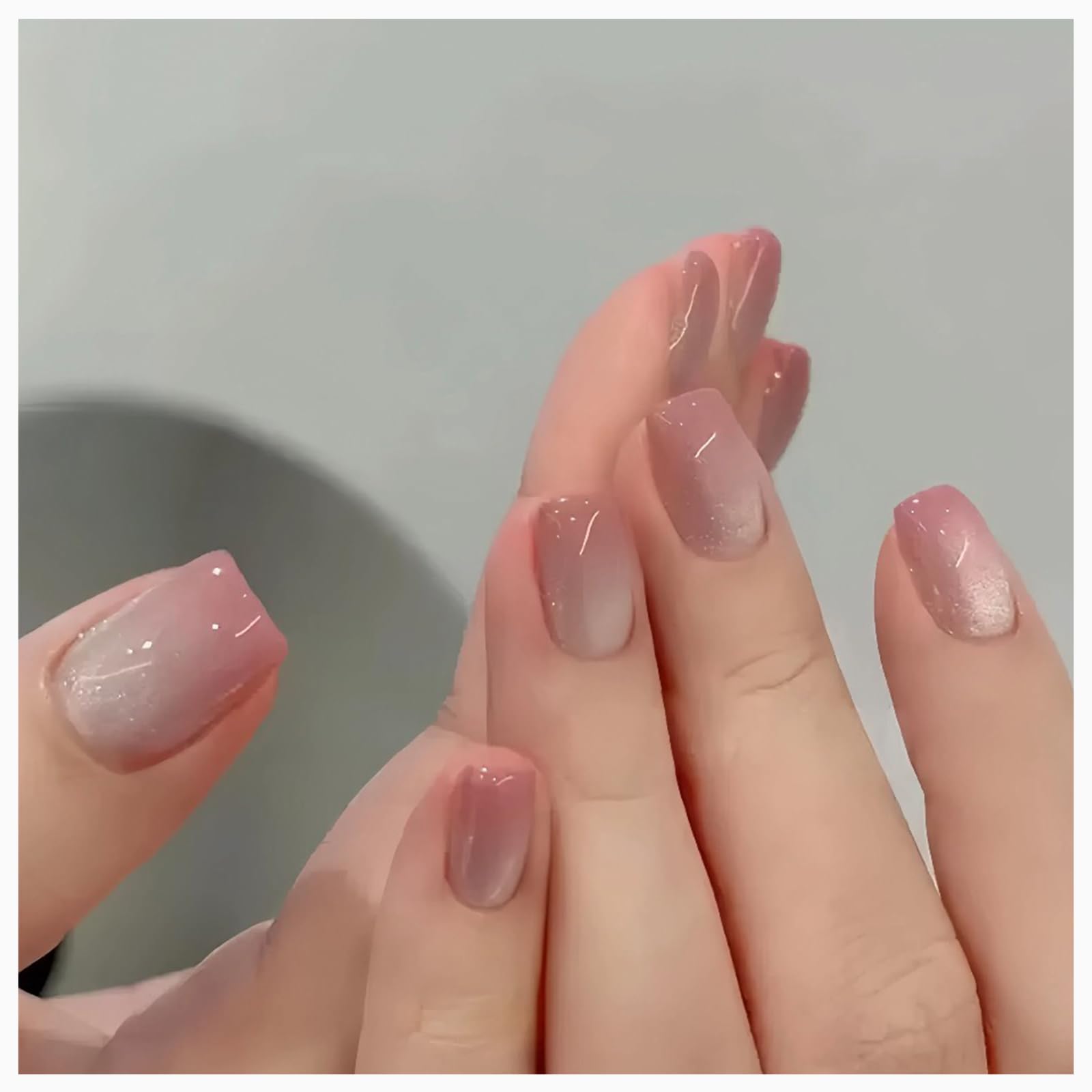 MISS MUMU ネイルチップ 24枚入 ネイルチップ ショート 春夏 シンプル かわいい おしゃれ 人気 ネイルシール 花嫁ネイル 光沢 つけ爪 成人式 結婚式 入学式 卒業式 パーティー できます(ピーチキャッツアイ-MY051)
