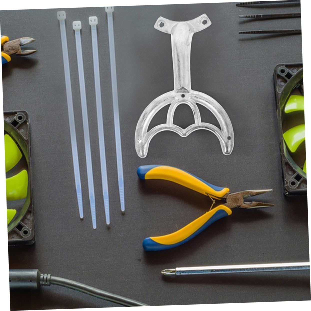 5Pcs Ceiling Fan Blade Arms Sturdy Alloy Replacement Fan Blade Holders for Quiet Operation Versatile Installation Compatible with Various Ceiling Fan Models