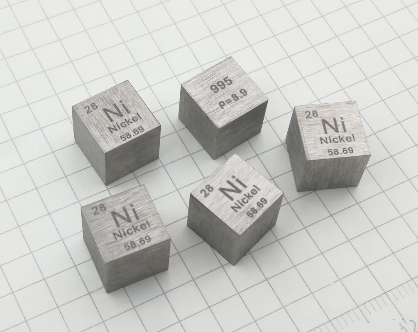 Cube Nickel 10mm 99.5% Pureté - Élément Périodique Gravé - Collection Éducation