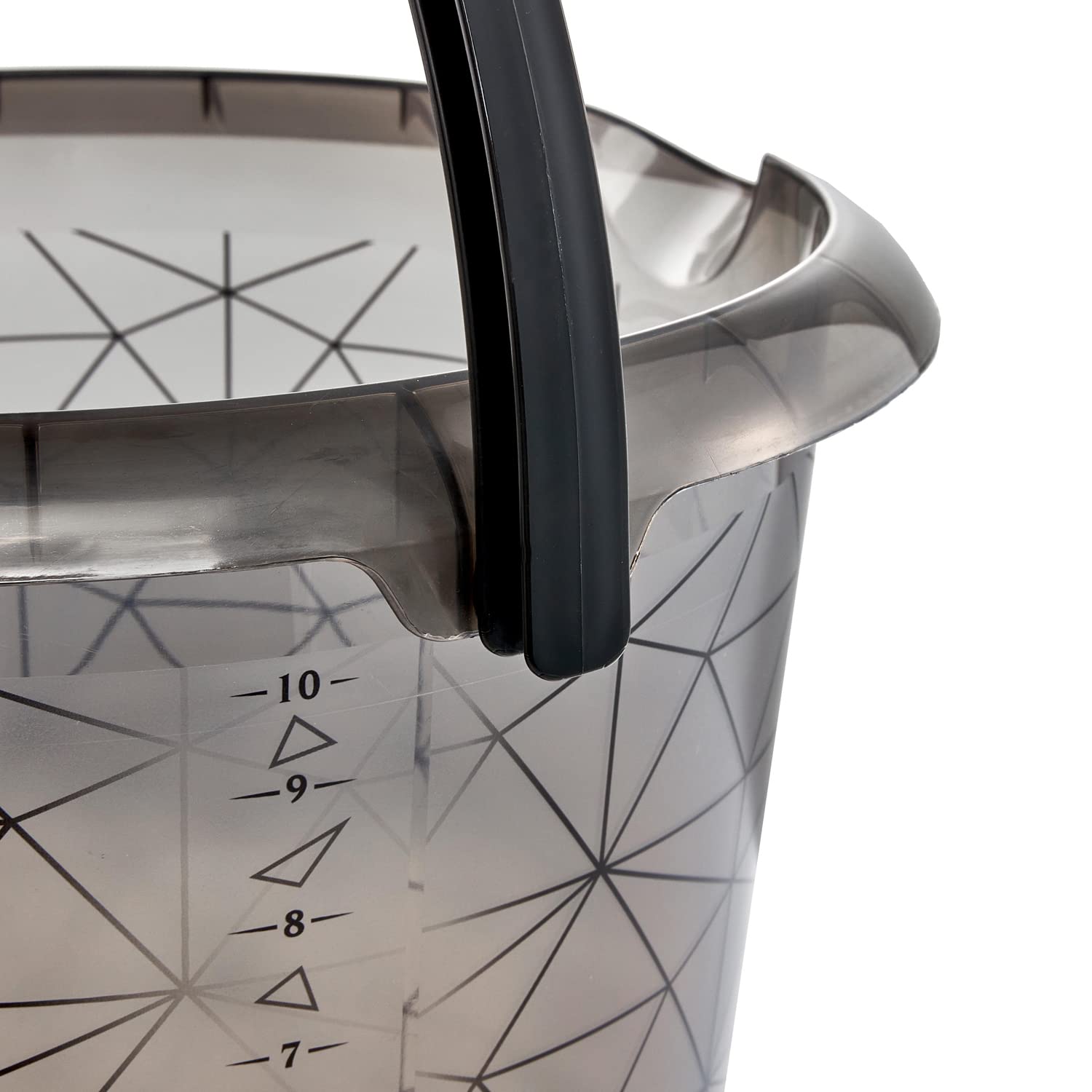 keeeper Cubo con escala de medición integrada y asa ergonómica, 10 L, Ilvie Polygon, Gris Crystal