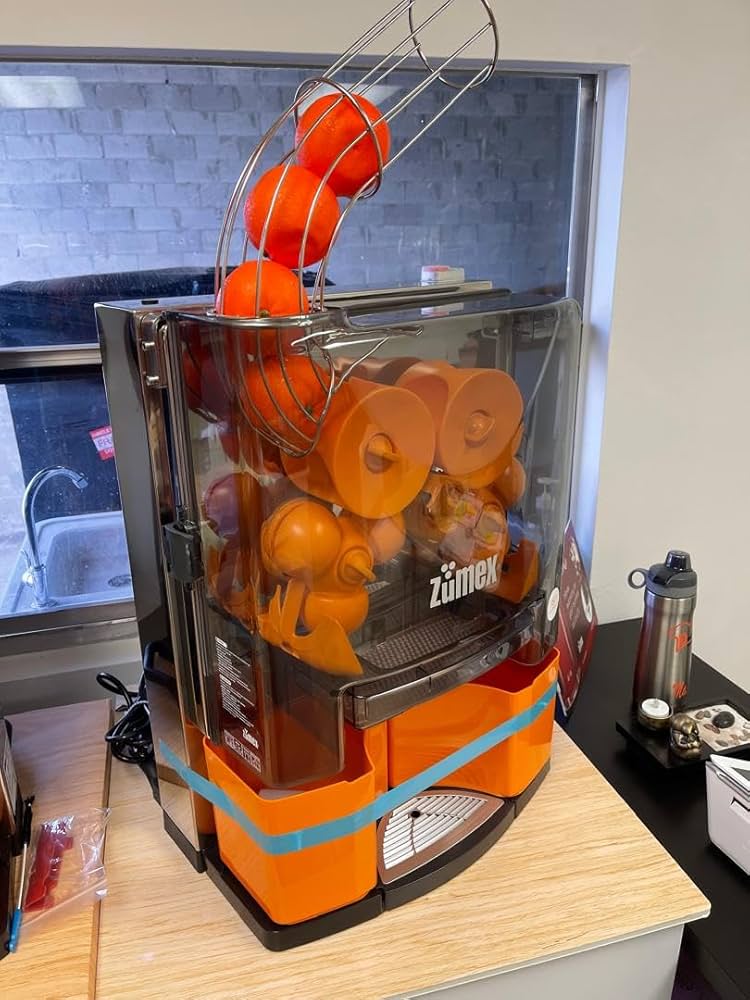 Amazon.com: Zumex Essential Basic Commercial Citrus Juicer